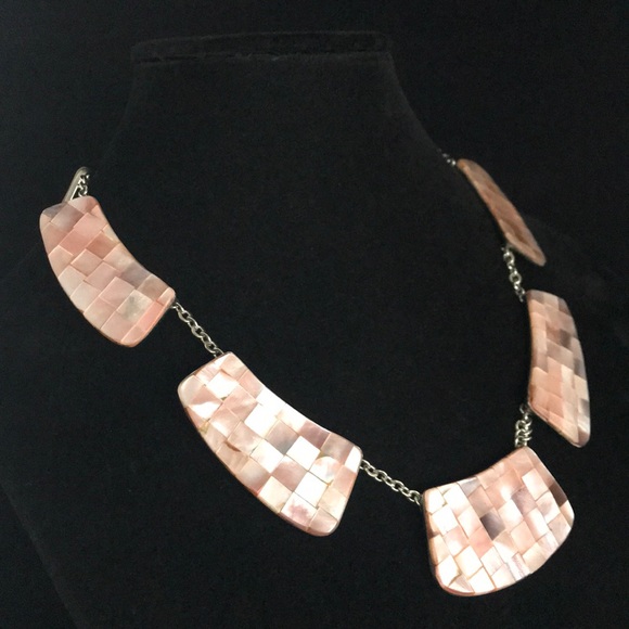 Pink Shell Necklace - Picture 3 of 6